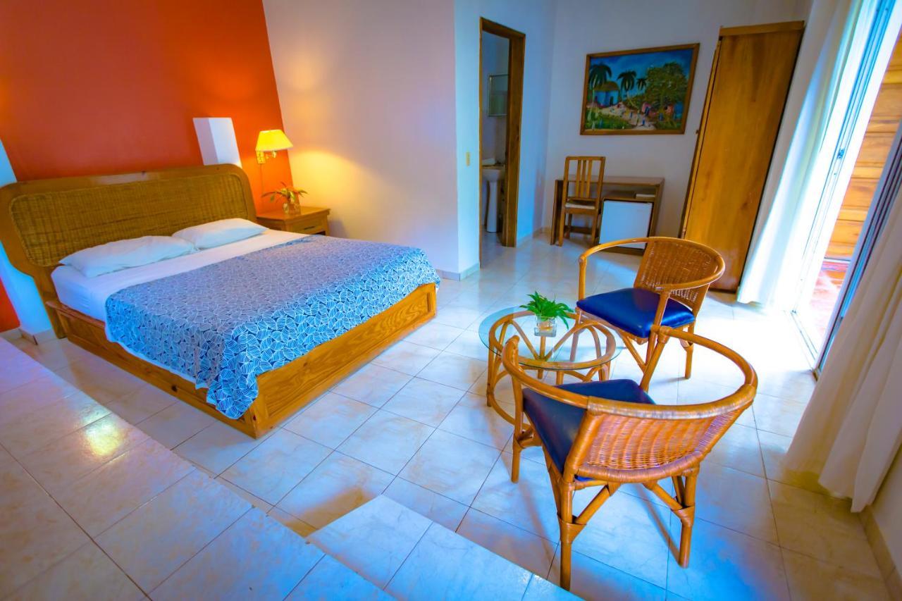 Hotel Restaurant Cyvadier Plage Jacmel Esterno foto