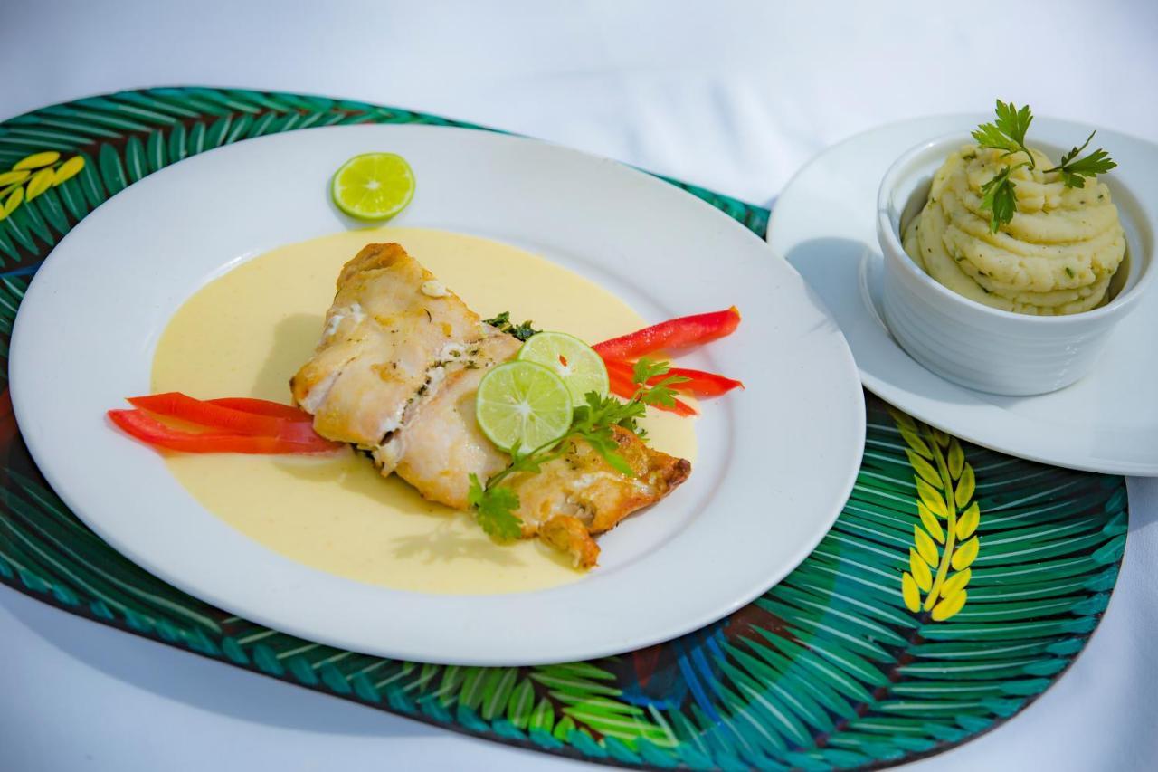 Hotel Restaurant Cyvadier Plage Jacmel Esterno foto
