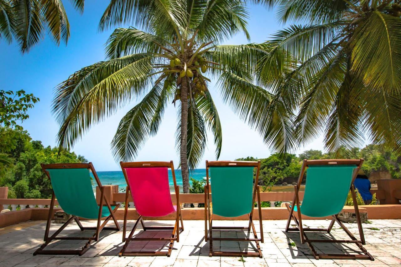 Hotel Restaurant Cyvadier Plage Jacmel Esterno foto